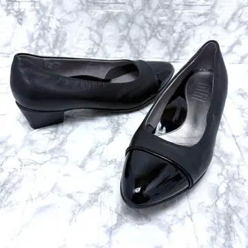 새상품급 fitfit 배색 스퀘어 힐 펌프스니커즈 (블랙) 23cm