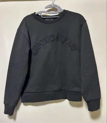 엠포리오 아르마니 맨투맨 사이즈 40 가격 인하