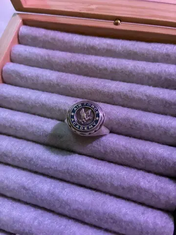 페로스 에어포스 아카데미 반지