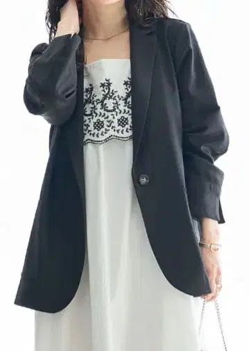 [라 부티크 봉봉] 린넨 라이크 라이트 자켓 블랙