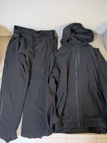 언더아머 플리스 맨투맨 M 상하의 셋업