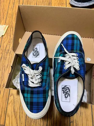 Vans 체크 무늬 스니커즈