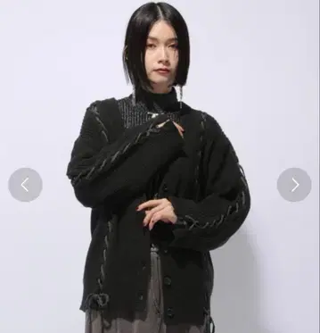 레이스업 디자인 가디건