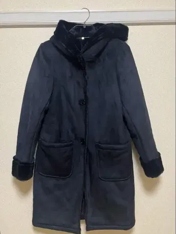 BEAUTY & YOUTH 네이비 무스탕 코트 M 사이즈