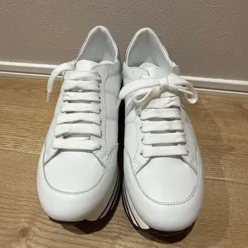 HOGAN 화이트 스니커즈 36 시착만 한 상품 새상품급