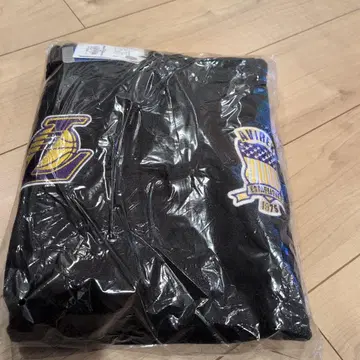 AVIREX 로스앤젤레스 레이커스 후드티 블랙