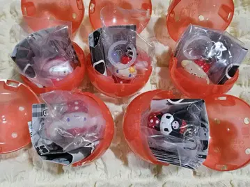 산리오 캐릭터즈 딸기 메지루시 액세서리