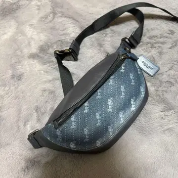 바디백 웨스트 파우치 네이비 컬러