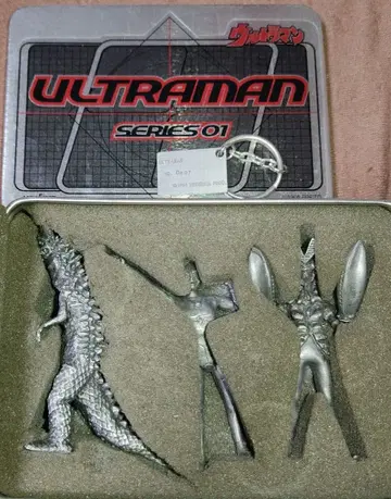 울트라맨 SUPER METAL 슈퍼 메탈 피규어 벰라 발탄