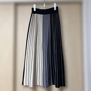 스트라이프 롱 니트 스커트