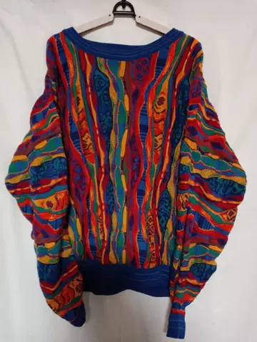 EMAROO 에마루 쿠지풍 3D 니트 스웨터