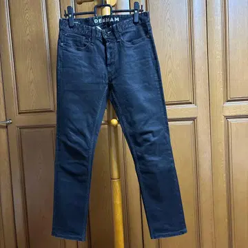 덴함 DENHAM LAZOR 블랙 데님 스트레치 있음