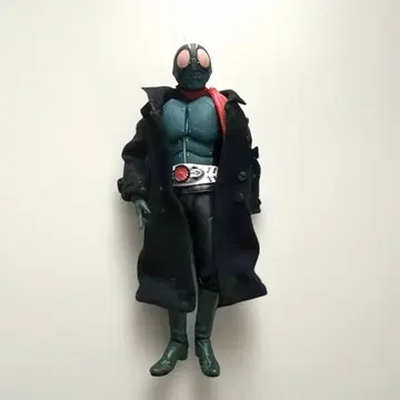 SH피규아트 신 가면라이더 [중고]