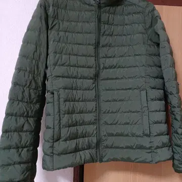 후드 부착 퀼팅 다운 자켓 그린