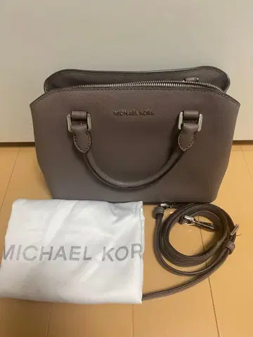 마이클코어스 숄더백 미니백 그레이
