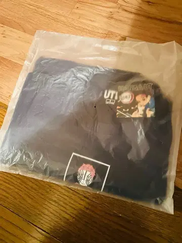 귀멸의 칼날 아카자 T셔츠 S 유니클로 UT 새상품 미사용