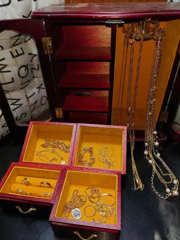 유품 정리 액세서리 묶음 판매