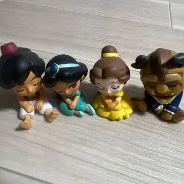 알라딘 미녀와 야수 가챠가챠 4체 세트