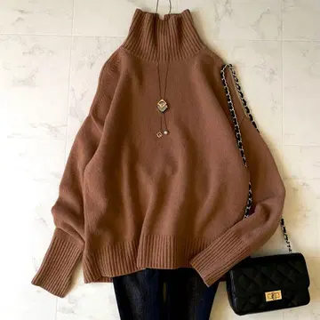 새상품급 플라주 부드러운 캐시미어 하이넥 니트 루즈핏