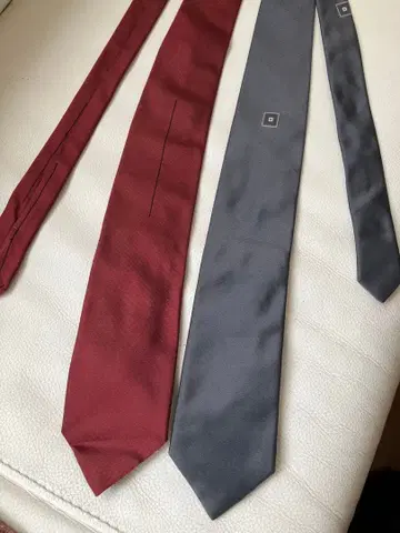 약 2만 엔 상당 에브 오므 무지 버건디 그레이 넥타이 세트