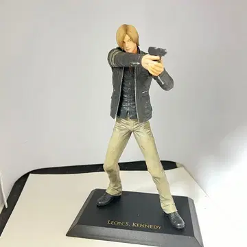 크리에이터즈 모델 바이오하자드 6 레온