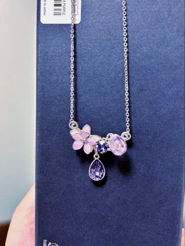 꽃 모티브 목걸이 자수정 포함