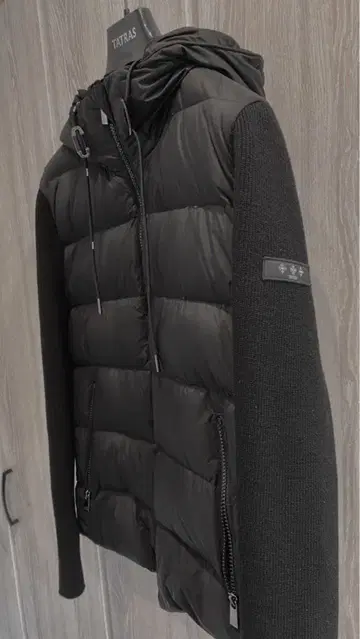 TATRAS 블랙 다운 자켓