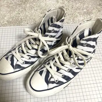 CONVERSE 제브라 패턴 하이컷 스니커즈