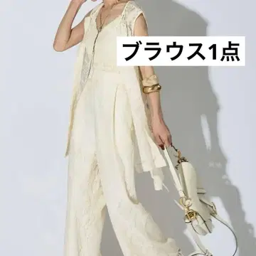 ANDREA&Co. 롬버스 레이스 블라우스 아이보리 미개봉 새상품