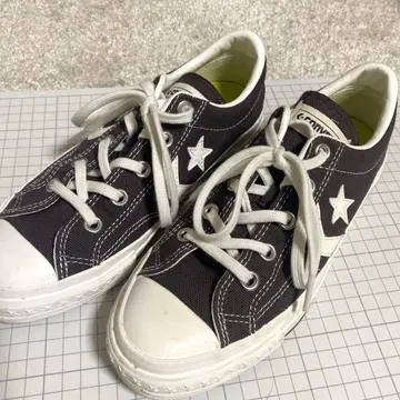 컨버스 블랙 스니커즈 별 모양 로고