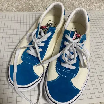 VANS 블루 화이트 스니커즈