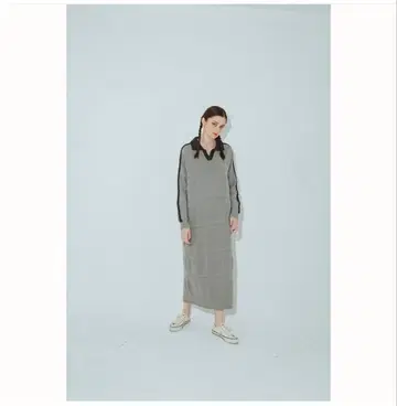 [새상품급] PINUE 부클레 카라 니트 원피스 그레이 M 사이즈