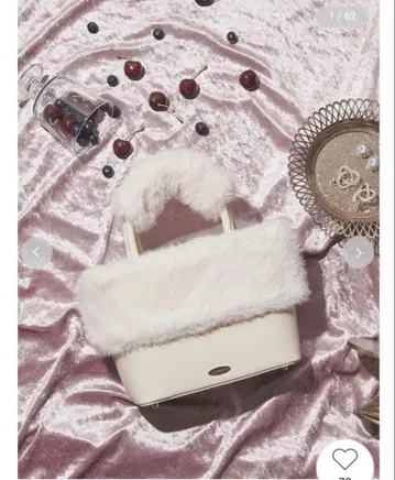 새상품 미사용 LILY BROWN 에코 퍼 네이비 멀티 웨이 토트