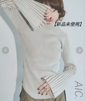 [ 미사용 새상품 ] AIC. 리브 플레어 슬리브 니트