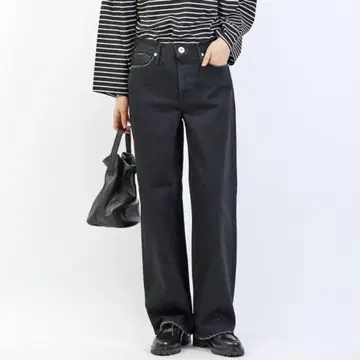 어퍼 하이츠 THE NIECE 블랙 사이즈 23