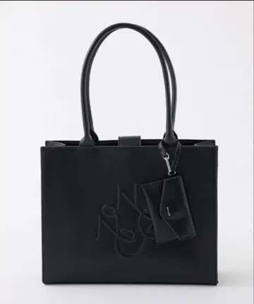 on after another NICE CLAUP NC 엠보싱 토트백