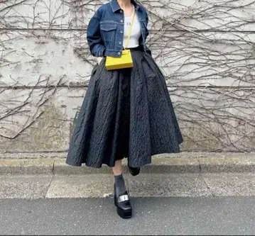 시뉴 cygne 자카드 볼륨 스커트