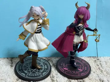 장송의 프리렌 프리렌과 아우라 피규어 세트