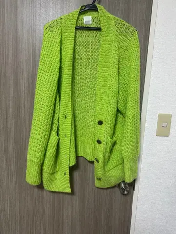 ROSE BUD 형광 그린 가디건