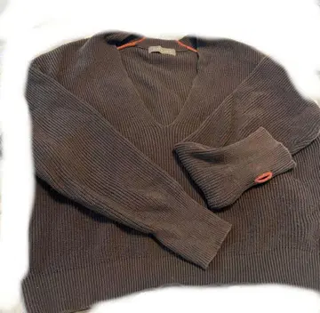 ALEXIA STAM 브라운(올리브색) V넥 스웨터