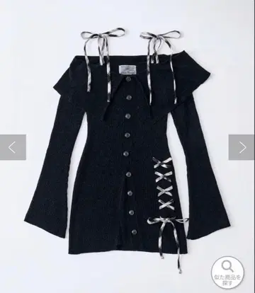 Belle Charme 레이스업 오프숄더 니트 원피스 블랙