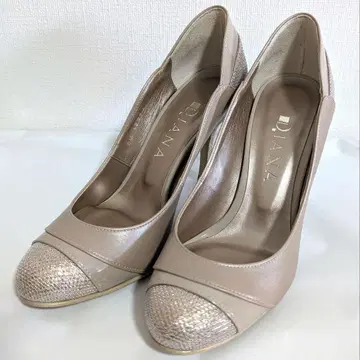 [ 미사용 ] DIANA 다이애나 핑힐 베이지 라메 펌프스 23.5cm