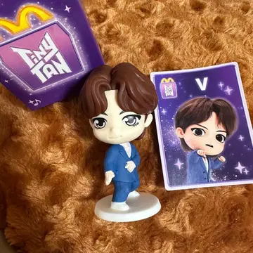 맥도날드 BTS TinyTan 피규어 V