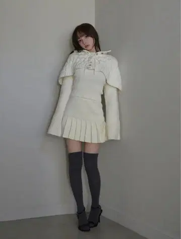 Snow cape knit set up