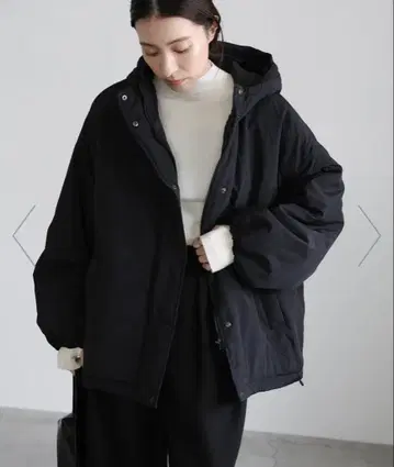 SELECT MOCA 볼륨 실루엣 패딩 자켓 새상품