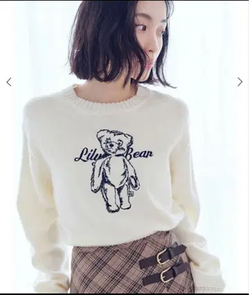 2025 릴리 브라운 Lily Bear 자수 니트탑