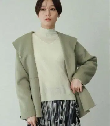 [ Oggi 게재 ] INDIVI 해밀턴 라무스 울 숏코트 그린