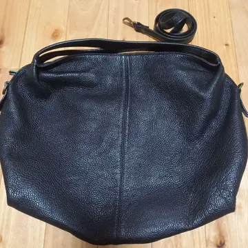 [새상품급] 페레테리아 베네타 천연 가죽 2way 블랙 숄더백