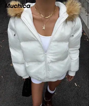 Muchica 화이트 다운 자켓