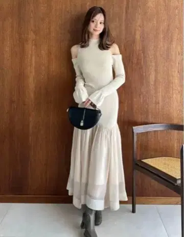 snidel Sustainable 콜드 숄더 니트 원피스